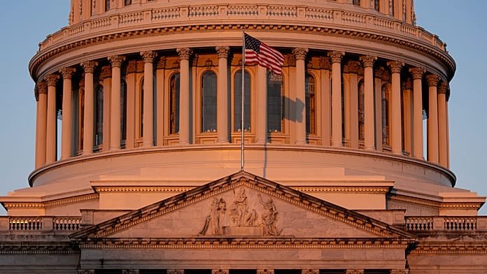 El Gobierno de EE.UU. permanece cerrado por ahora y sin un posible acuerdo a la vista