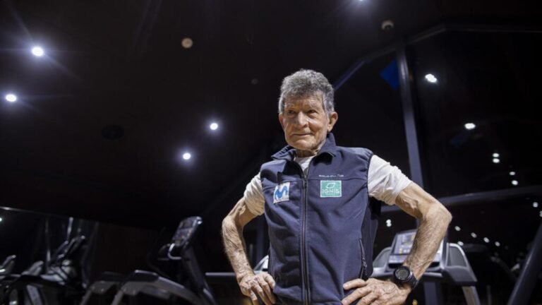 El alpinista español Carlos Soria: “Las montañas me han dado una vida muy especial”