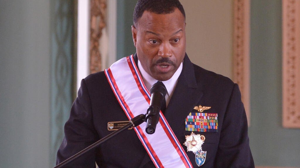 El retiro anticipado del almirante Holsey, un anuncio en medio de la crisis en el Caribe