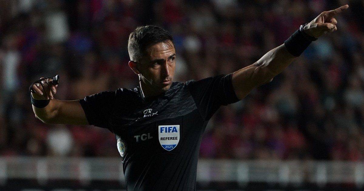 Otra fecha con arbitrajes escandalosos: del favoritismo a Barracas, a la devoción por Di María y el enojo de Gallardo