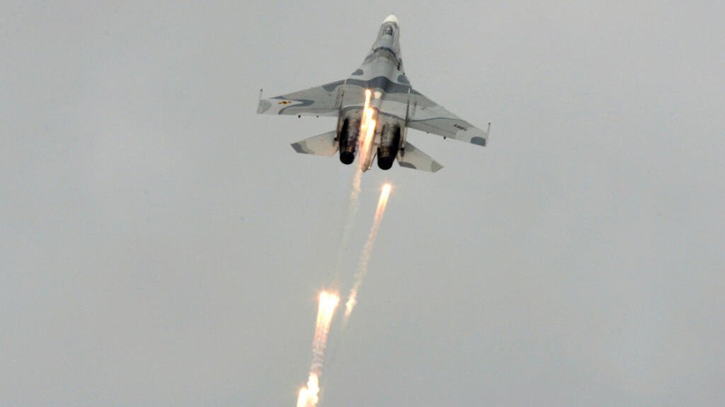 Venezuela afirma que sus fuerzas interceptaron una aeronave que ingresó a su espacio aéreo sin autorización