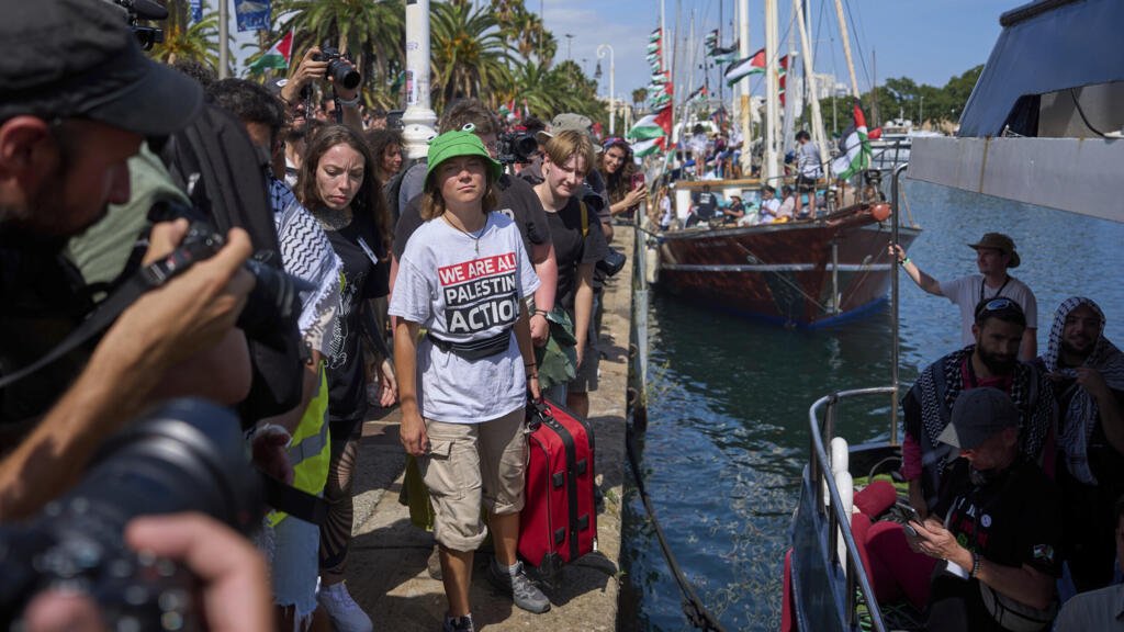 Israel deportará a Europa a los activistas de la flotilla interceptada, incluida Greta Thunberg