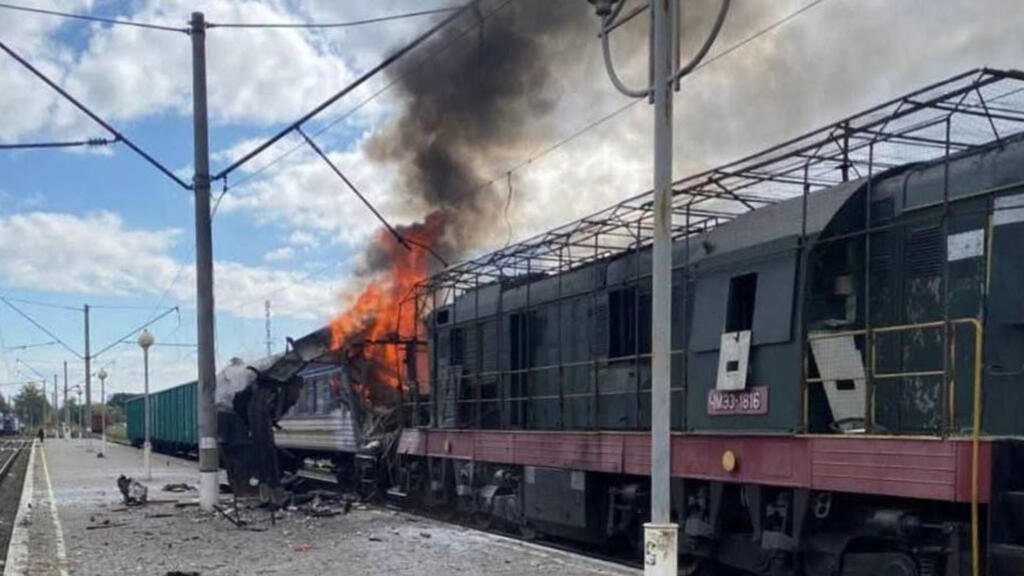 Ataque con dron ruso en Ucrania deja un muerto y 30 heridos en estación ferroviaria