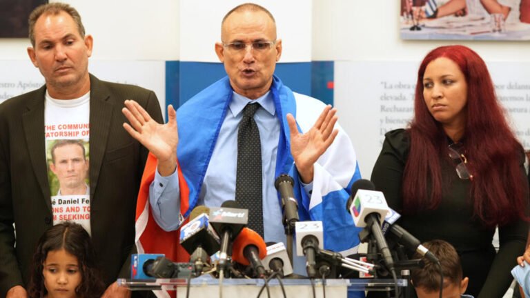 El disidente cubano José Daniel Ferrer se exilia a Estados Unidos tras ser liberado