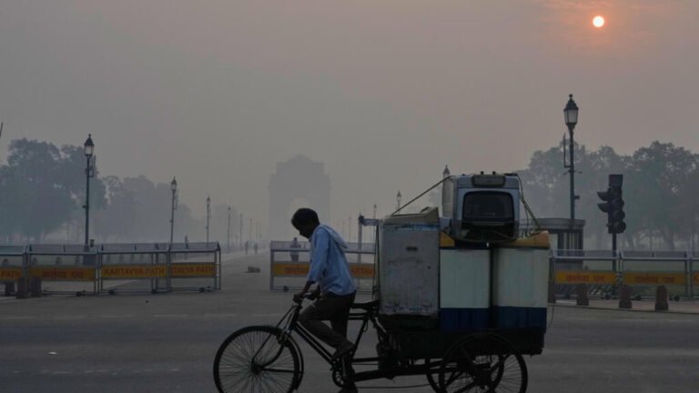 Nueva Delhi sufre un deterioro severo de la calidad del aire tras las celebraciones de Diwali