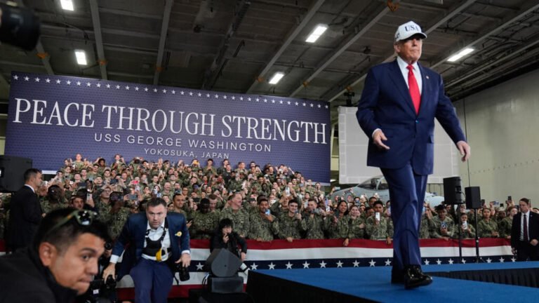"No eran pescadores": Trump defiende ataques de EE. UU. contra presuntas narcolanchas en el Caribe y Pacífico
