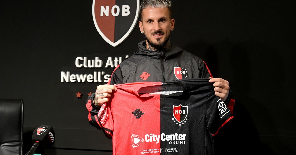Darío Benedetto, afuera de Newell's: llegó como refuerzo top, le rescinden el contrato tras nueve partidos y lleva un año y medio sin meter un gol
