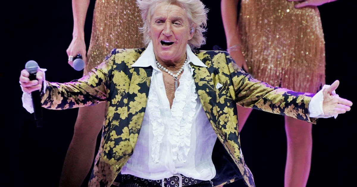 Rod Stewart, el showman inagotable: con 80 años, cantó, bailó, se divirtió y regaló una catarata de hits a sus fans argentinos