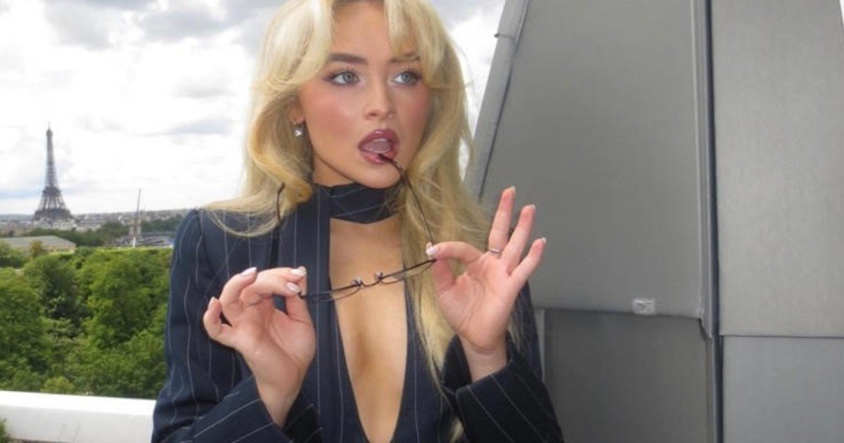 La estrategia de Sabrina Carpenter para vender más entradas: "mete presos" a los famosos en pleno show