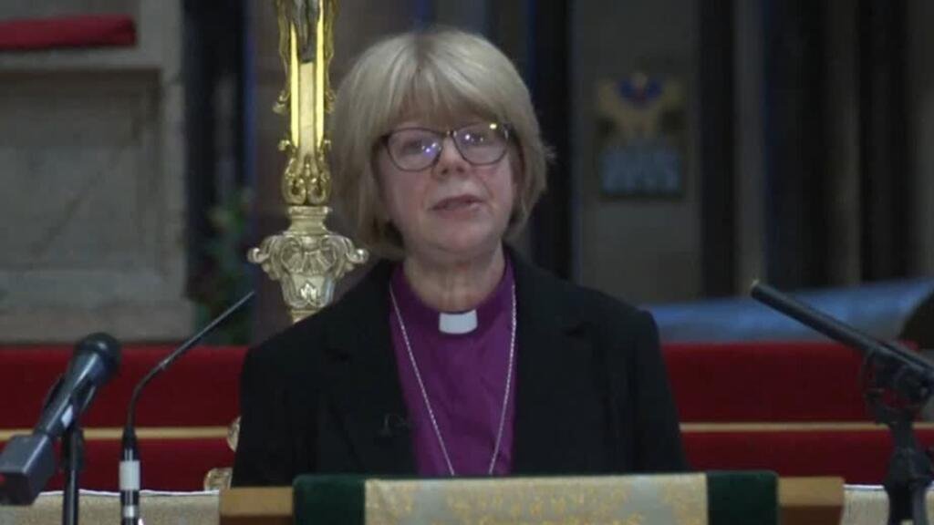 Primera mujer arzobispa de Canterbury enfrenta los retos de la eclesiástica