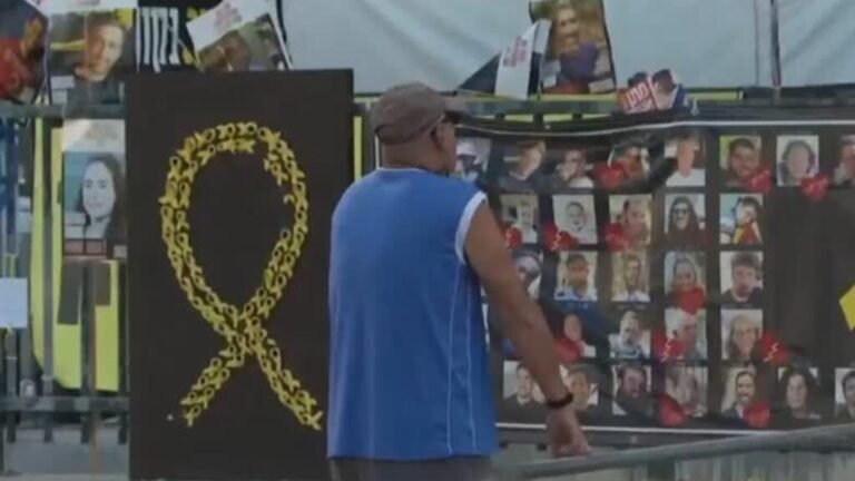 Israel traslada presos antes del intercambio con rehenes que hace parte del acuerdo sobre Gaza