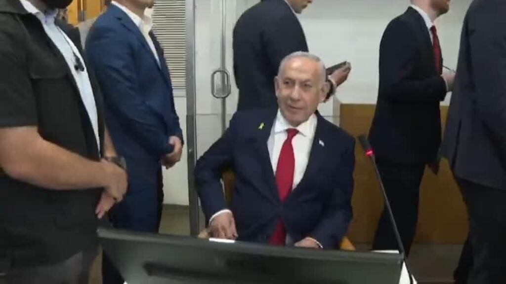 Israel: Netanyahu vuelve al banquillo por juicio por corrupción