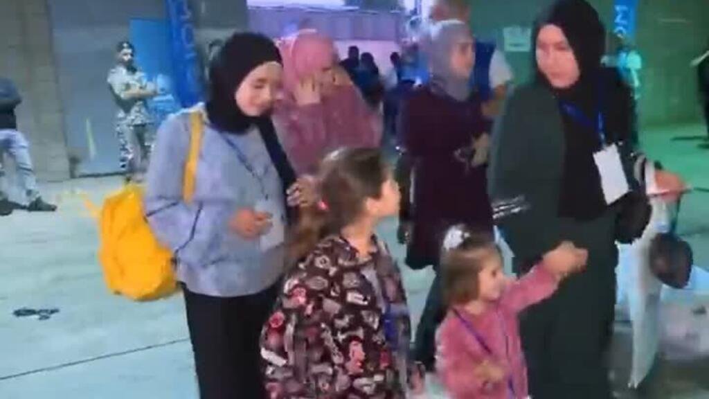 Los refugiados sirios emprenden un emotivo viaje de regreso tras años de exilio