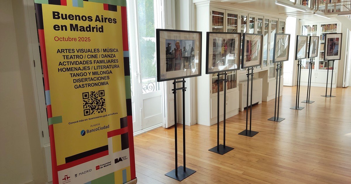 La biblioteca de Ortega y Gasset en Madrid recibe una muestra de fotografías de porteños