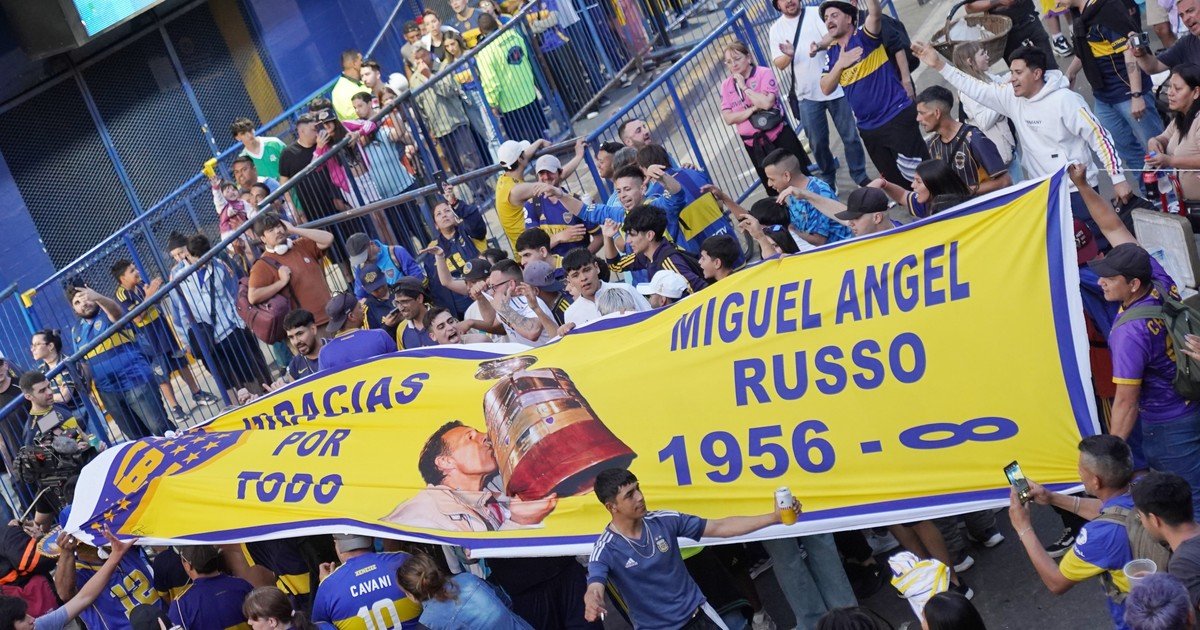 Todos lloran a Miguel Ángel Russo: un adiós multitudinario entre la culpa, el perdón y la idea de una estatua en la Bombonera