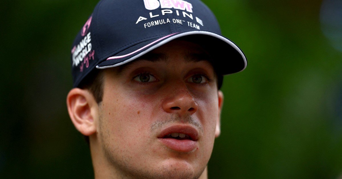 Cómo es el traje especial que deberá usar Franco Colapinto en el GP de Singapur tras el alerta por calor extremo que amenaza Marina Bay