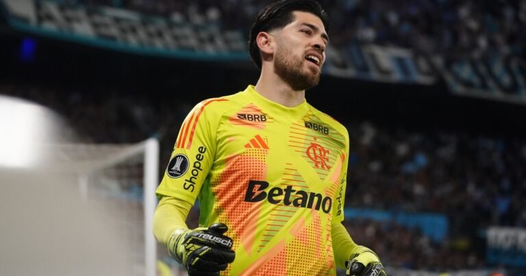 Racing, eliminado por las atajadas de Rossi y el gol en contra de Marcos Rojo: Flamengo jugará otra final de la Copa Libertadores