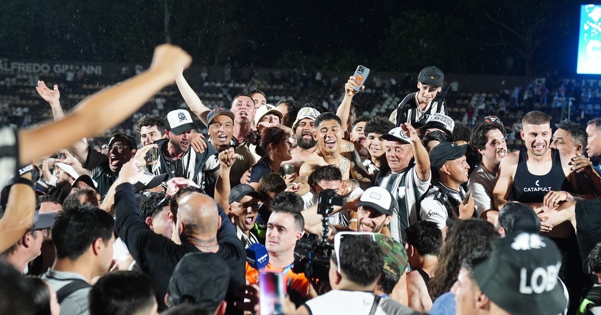 Gimnasia de Mendoza le ganó a Deportivo Madryn por penales en una noche llena de polémicas con el VAR y ascendió a Primera División