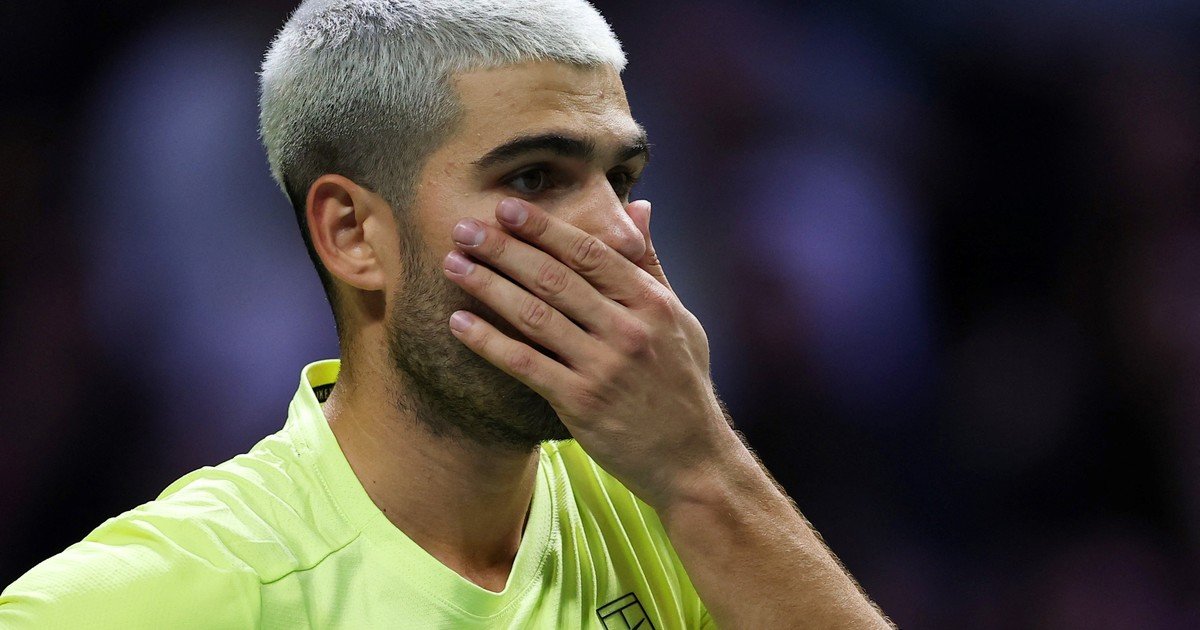 Golpe en el Masters 1000 de París: Carlos Alcaraz perdió en su debut ante Norrie y Sinner puede arrebatarle el número 1 del ranking