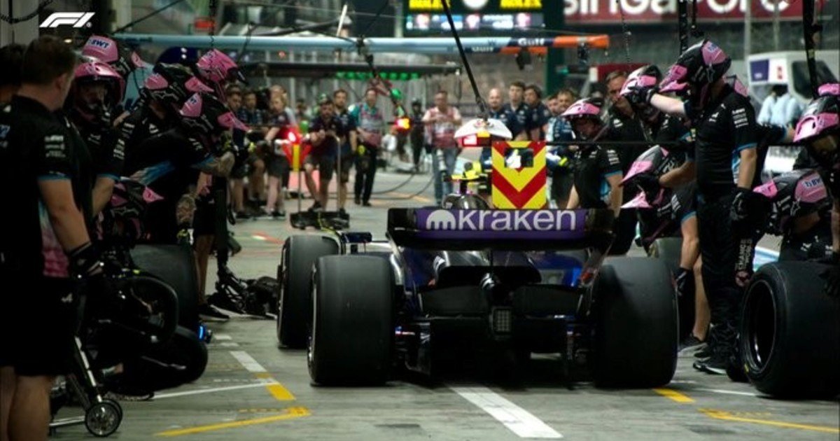 Franco Colapinto vuelve a Singapur: la magistral maniobra que impresionó a todos y el error de box que anticipó su futuro en Alpine