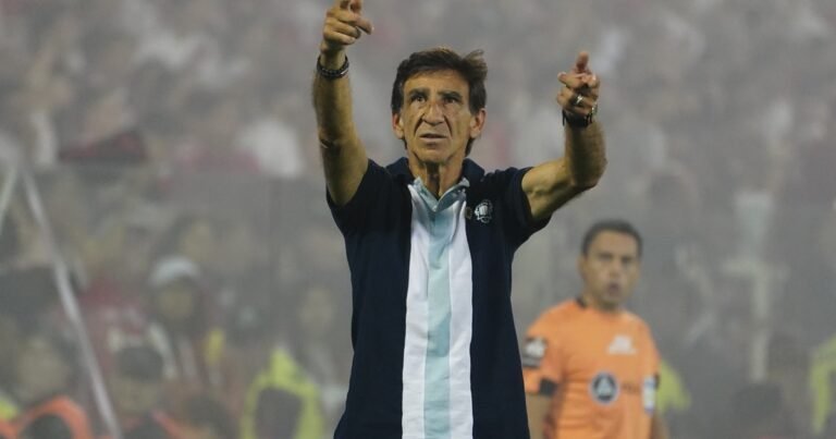 Racing vs Independiente Rivadavia, por el Torneo Clausura 2025: minuto a minuto, en directo