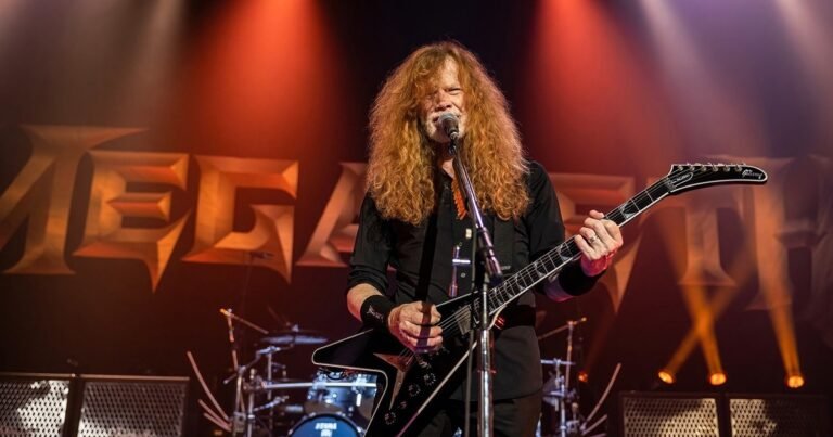 Dave Mustaine "cierra el círculo" de su historia de "venganza" e incluye un tema que compuso para Metallica en el último disco de Megadeth: "Una muestra de respeto y cariño"