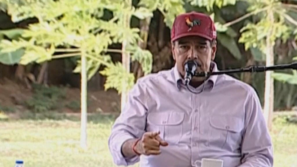 Nicolás Maduro califica de "guerra eterna" al despliegue militar de EE. UU. en el Caribe
