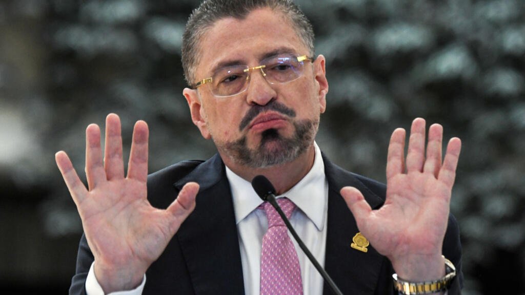 Tribunal de Costa Rica pide retirar inmunidad al presidente Chaves por supuesta injerencia electoral