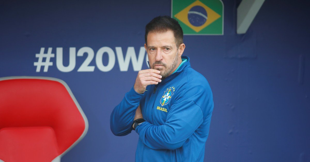 Brasil echó al DT de la Sub 20 tras un nuevo fracaso: por qué en el país vecino otra vez se habla de "la maldición del gato"