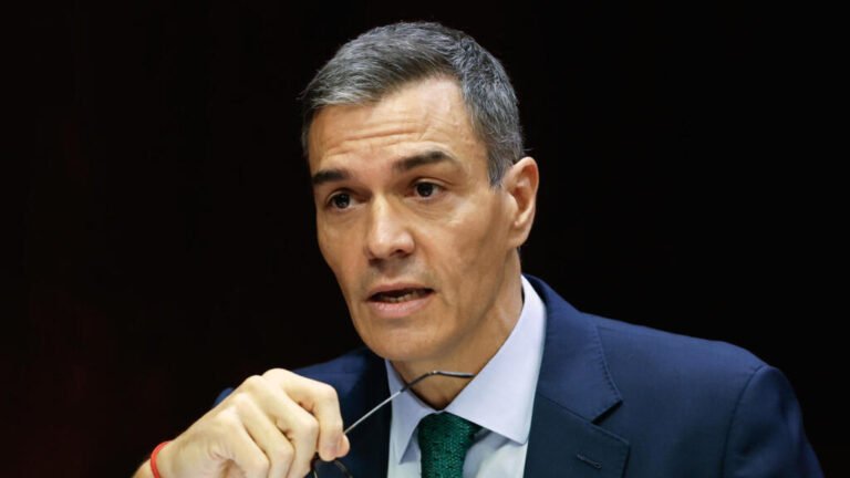 “Esto es un circo”: el tenso interrogatorio a Sánchez en el Senado por supuesta corrupción en el PSOE