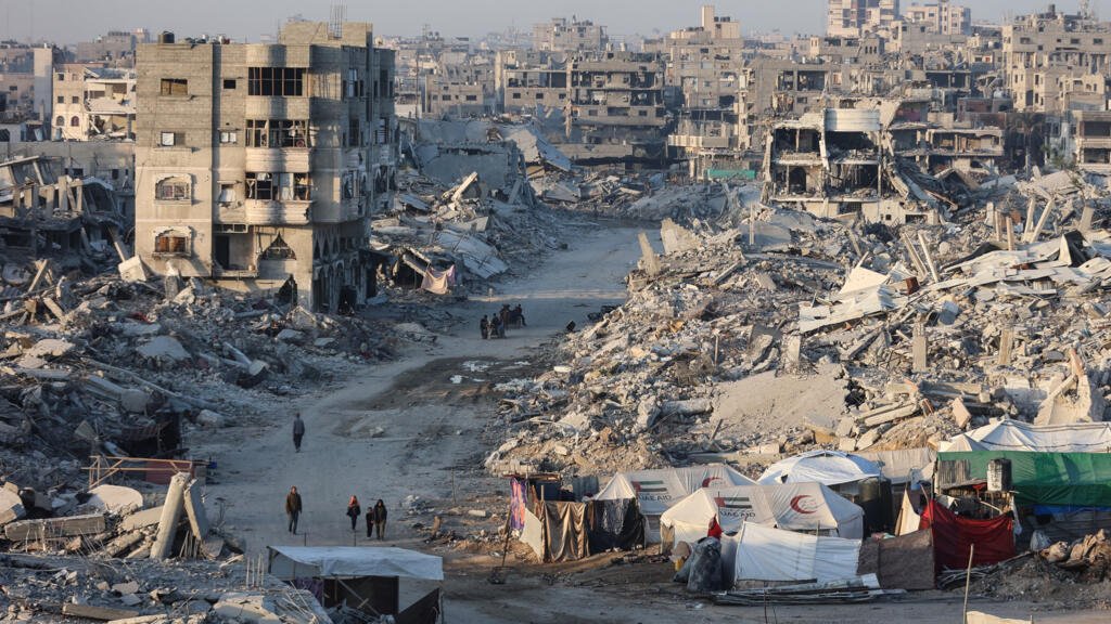 Las grietas que amenazan con dinamitar el alto el fuego en Gaza