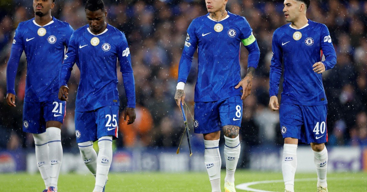 Enzo Fernández hizo su primer gol en Champions tras un penal del 'bobo' Weghorst vs Ajax: la brutal patada que sufrió Buonanotte