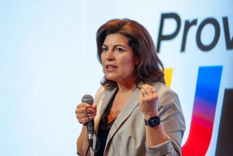 Ana Clara Romero: "El 26 de octubre tenemos la oportunidad de defender a Chubut"