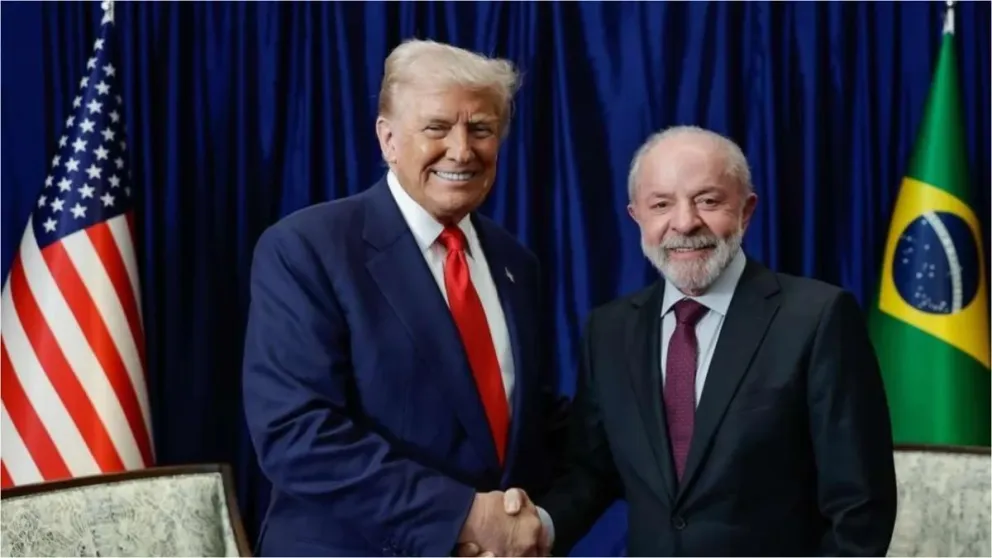 Trump y Lula se reunieron en Malasiay y el presidente brasileño reclamó el fin de aranceles y sanciones
