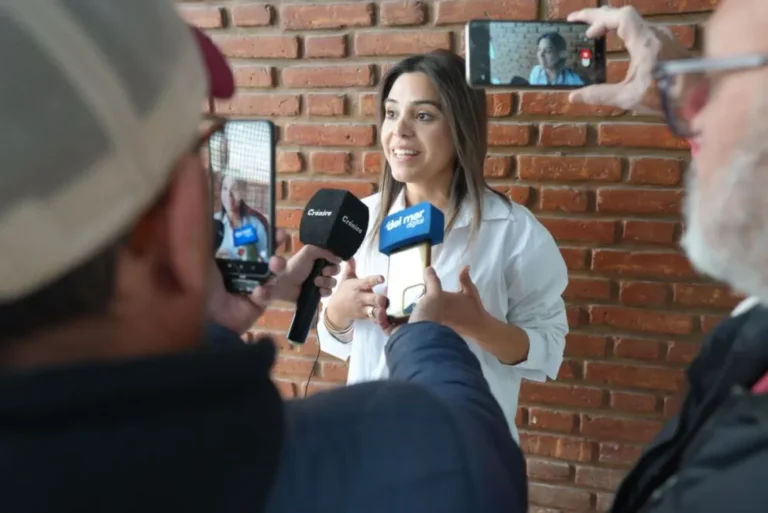 Maira Frías votó en la Escuela 723 y destacó la organización del proceso electoral