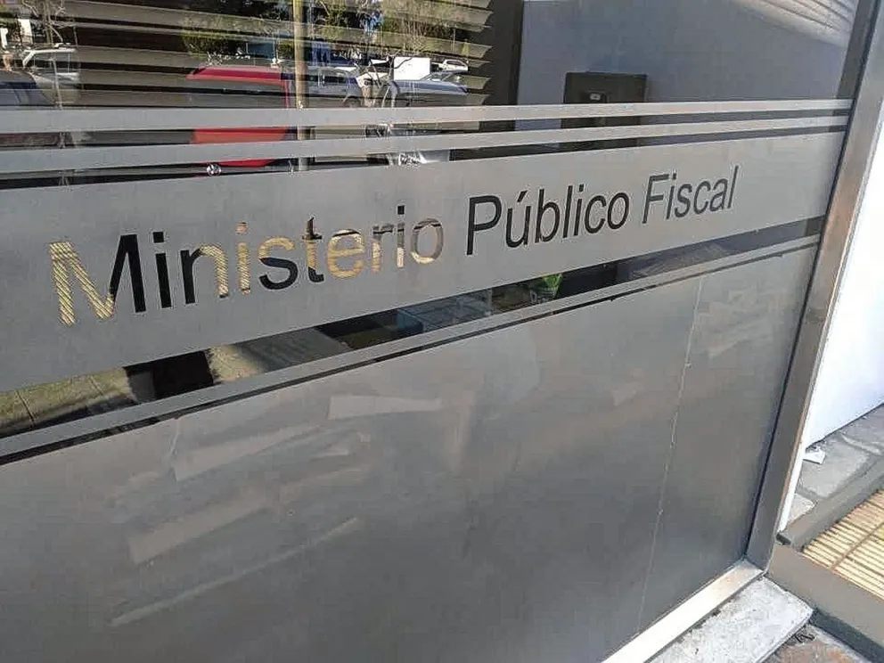 Condenan a hombre por amenazas coactivas y tenencia ilegal de arma