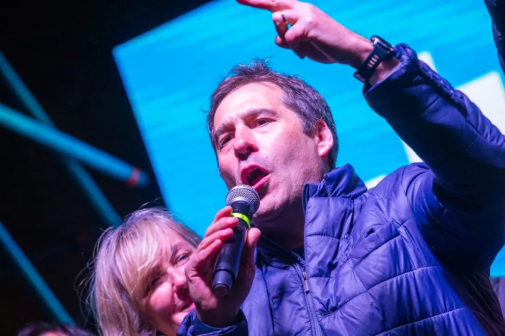 Luque: "Voy a representar a cada chubutense con compromiso, coraje y lealtad"