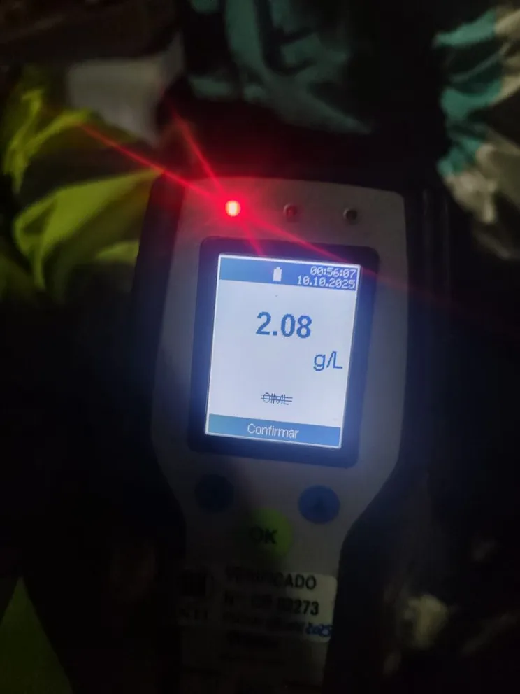 Colisión sin heridos: uno de los conductores tenía 2.08 g/L de alcohol en sangre