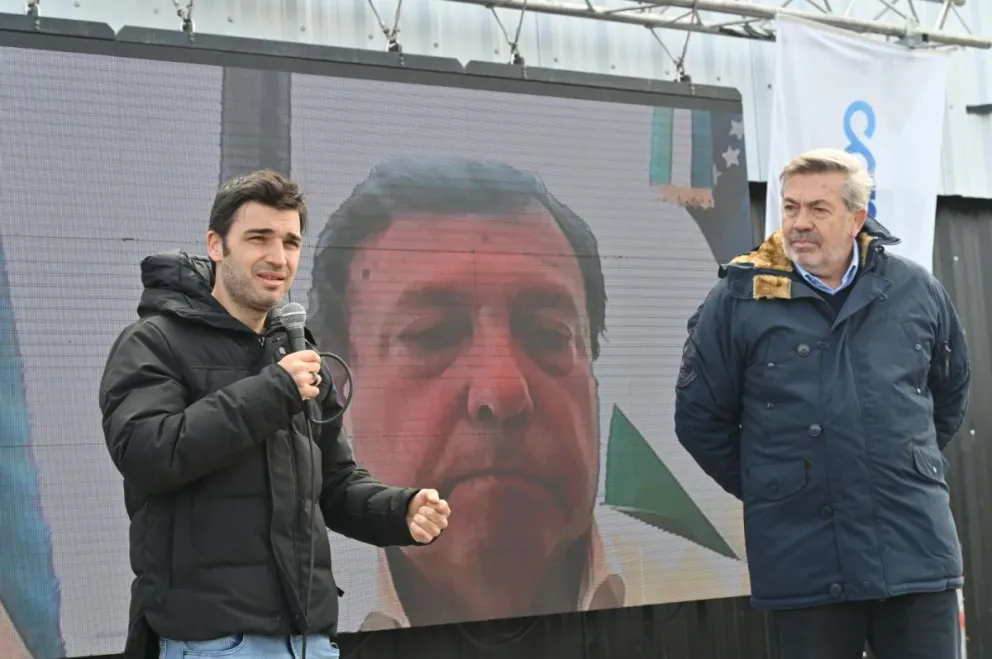 Torres presentó la finalización de la interconexión del Gasoducto Cordillerano que llevará gas a 12 mil familias patagónicas