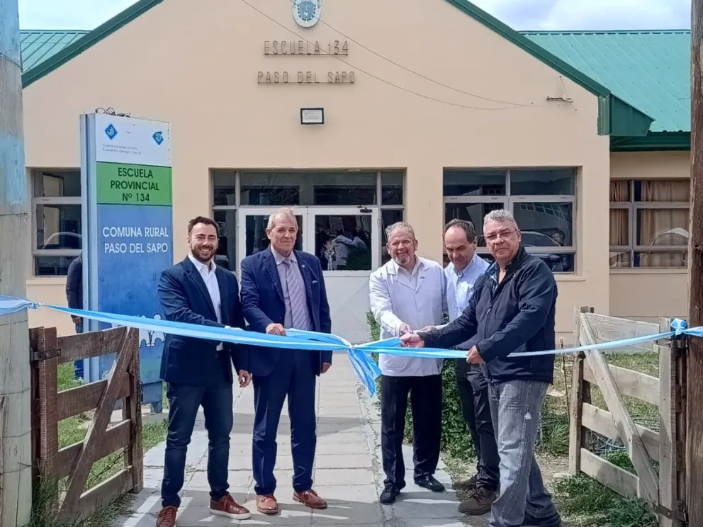 Paso del Sapo celebró obras nuevas en su escuela con apoyo estatal y privado