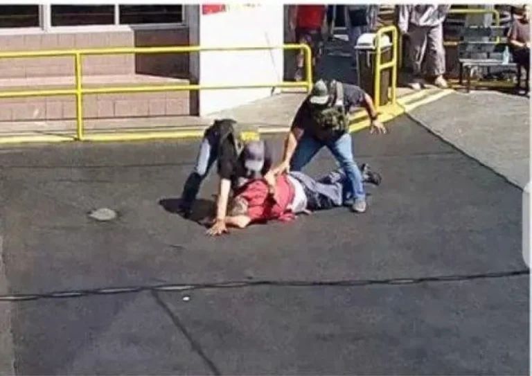 Estados Unidos: Agentes migratorios maltrataron y lesionaron a un hombre de 79 años