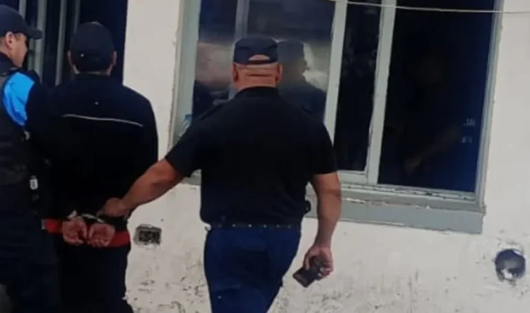 Cayó en el Barrio Ceferino un hombre buscado por la Justicia Penal