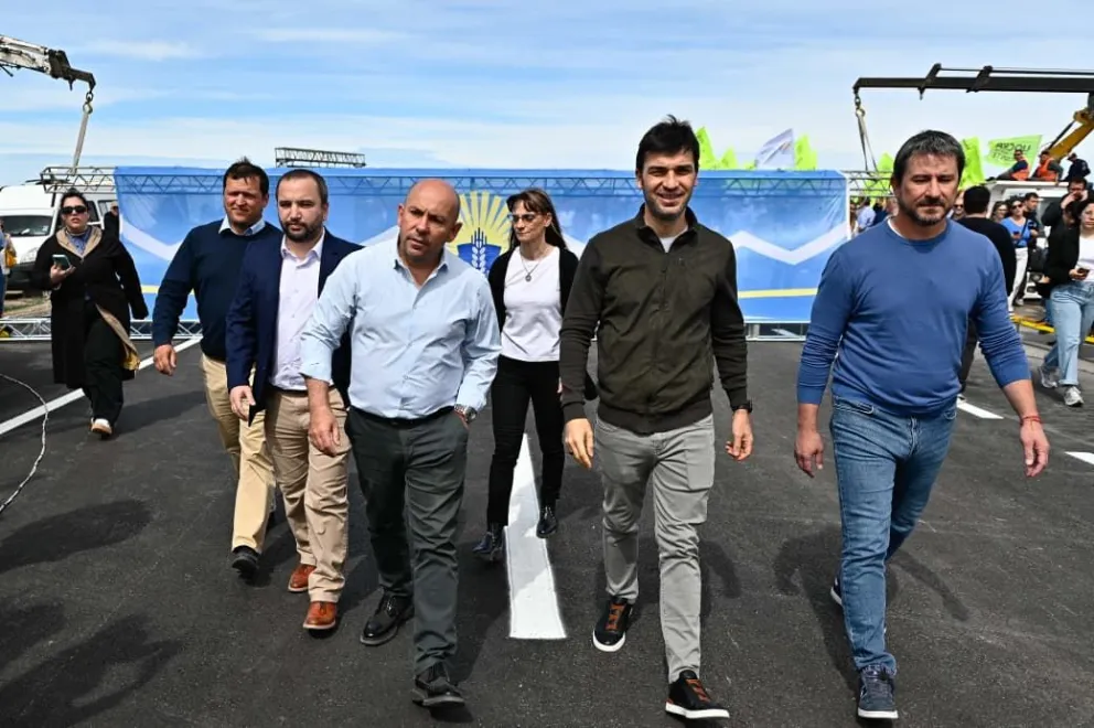 Torres y los intendentes cuestionaron la “timba financiera” y destacaron la autovía Trelew–Madryn