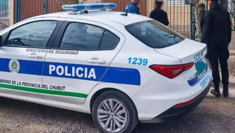 Asaltan céntricas instalaciones de tradicional distribuidora de Trelew y se llevan la plata que había en una caja de seguridad