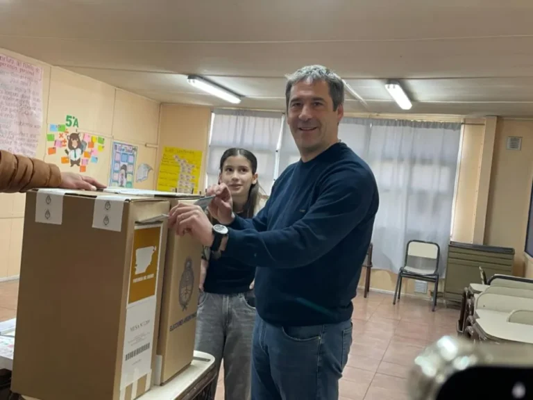 Juan Pablo Luque destacó la participación ciudadana y la fluidez de la votación en Comodoro Rivadavia