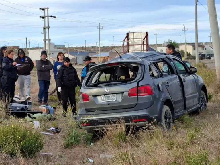 El hombre que salió despedido en el vuelco de Km 8 está con pronóstico reservado