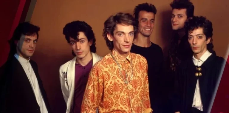 "Locura", el disco innovador y sensual de Virus