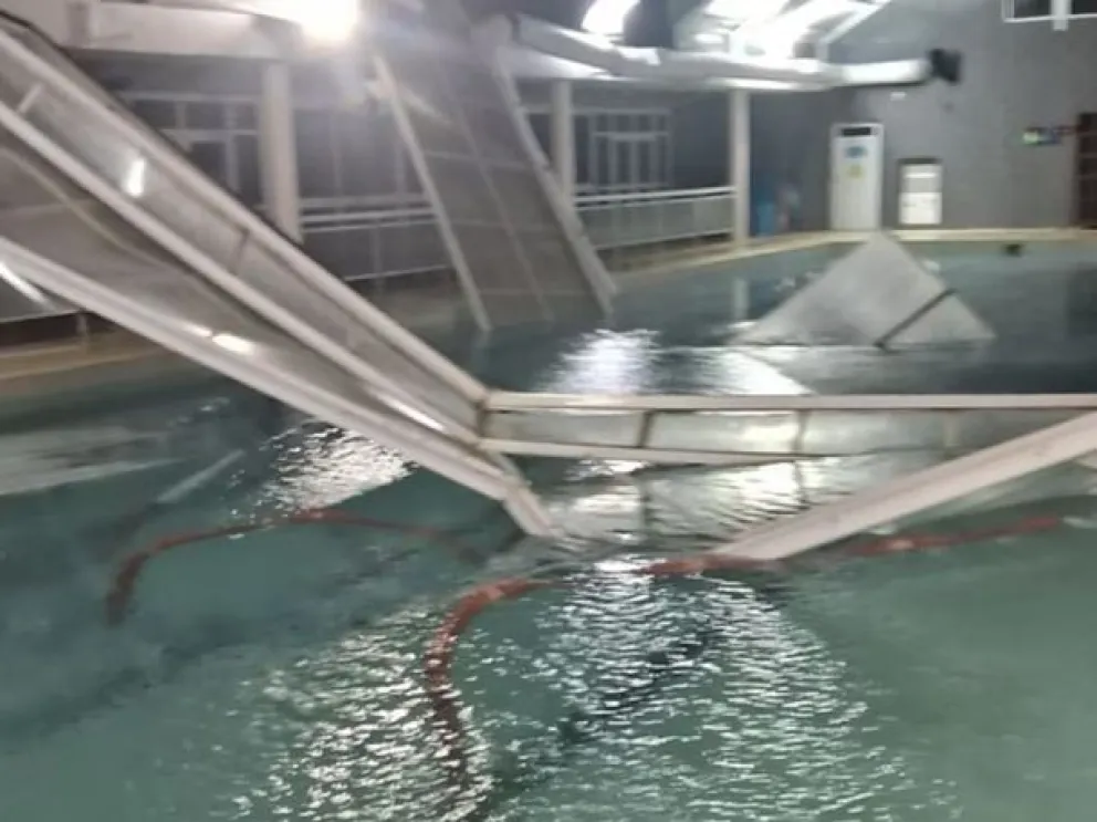 Un fuerte temporal arrasó con gran parte de Buenos Aires y provocó graves daños