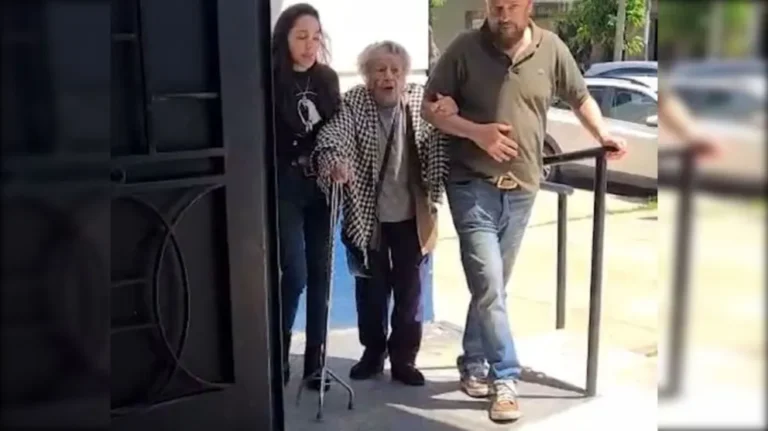 "¡Le gané a Mirtha!": Amelia, de 103 años, votó y emocionó a todos en La Plata