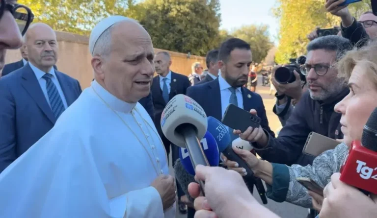 El papa León XIV planea visitar Argentina y Uruguay en 2026